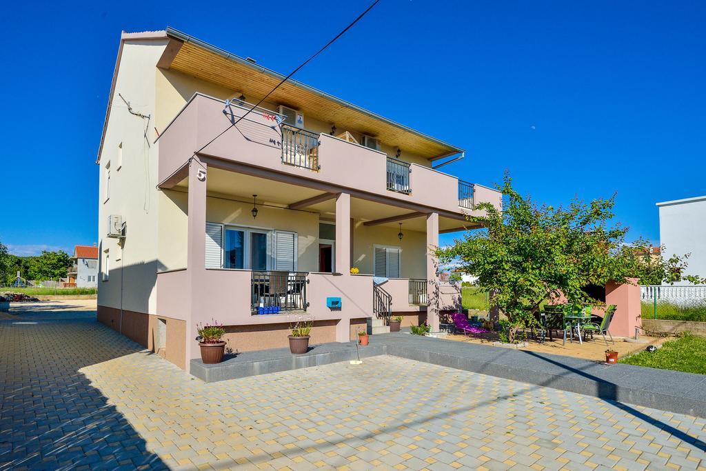 Apartments Duje Bibinje Exterior photo